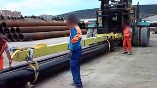 container loading How to load pipes into container [upl. by Port]