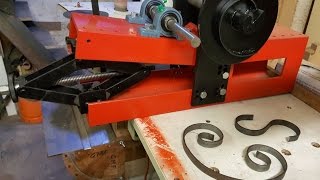 Costruzione di una piegatrice per metalli  DIY roller bender [upl. by Esilram787]